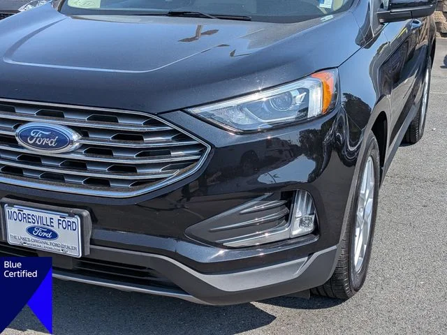 Used 2022 Black Ford SEL image 9