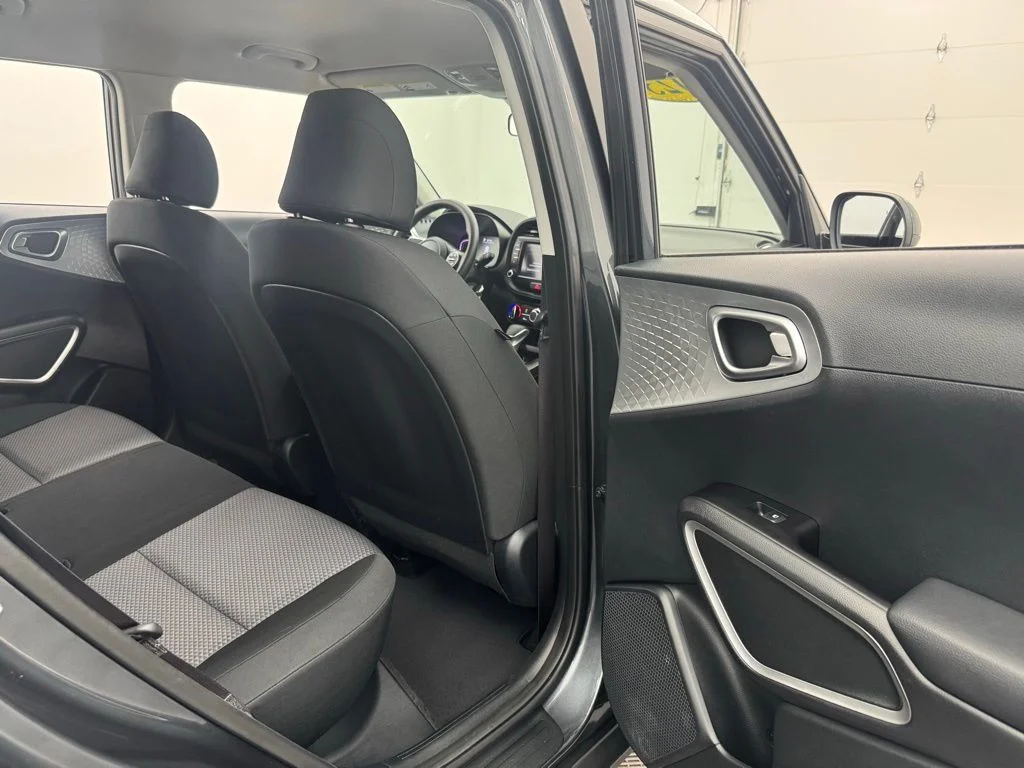 Used 2023 Gravity Gray Kia LX image 30