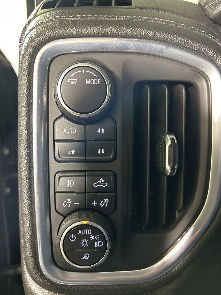 Used 2022 Greenstone Metallic Chevrolet High Country image 23
