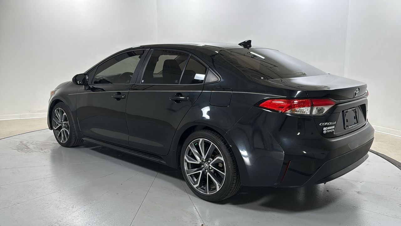 Used 2020 Black Toyota LE image 7
