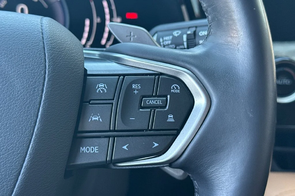 Certified Used 2025 Gray Lexus 350h Premium image 28