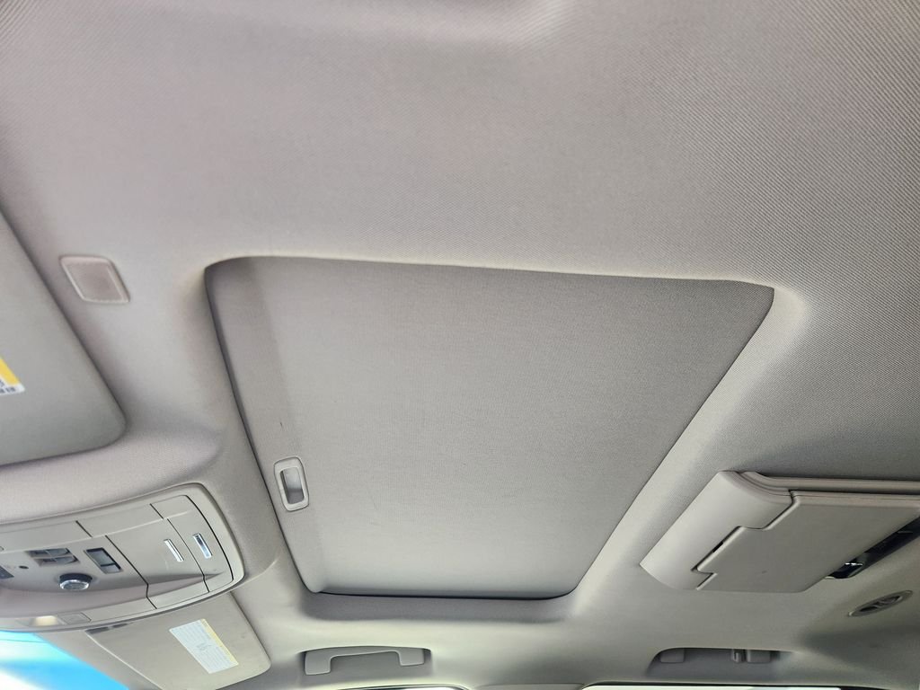 Used 2019 Pepperdust Metallic GMC SLT image 26