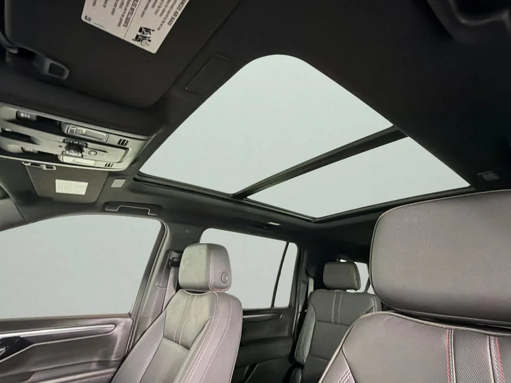 2025 Chevrolet Suburban RST - Photo 26