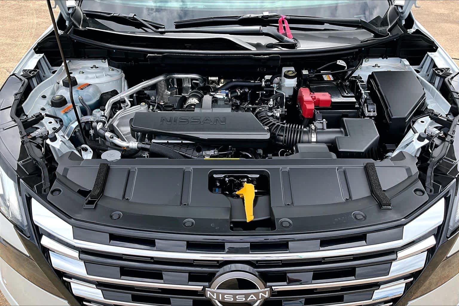 New 2026 Everest White Pearl TriCoat / Super Black Two-tone Nissan Platinum image 17