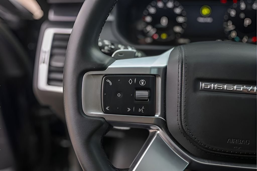 2024 Land Rover Discovery Metropolitan Edition - Photo 17