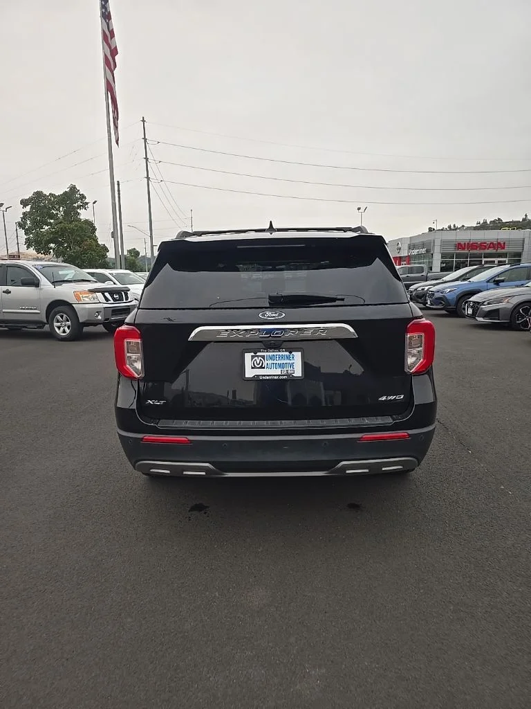 Certified Used 2023 Black Metallic Ford XLT image 4