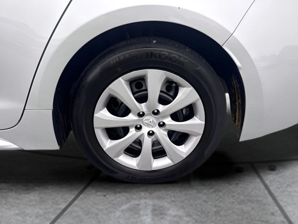 Used 2025 Silver Toyota LE image 27