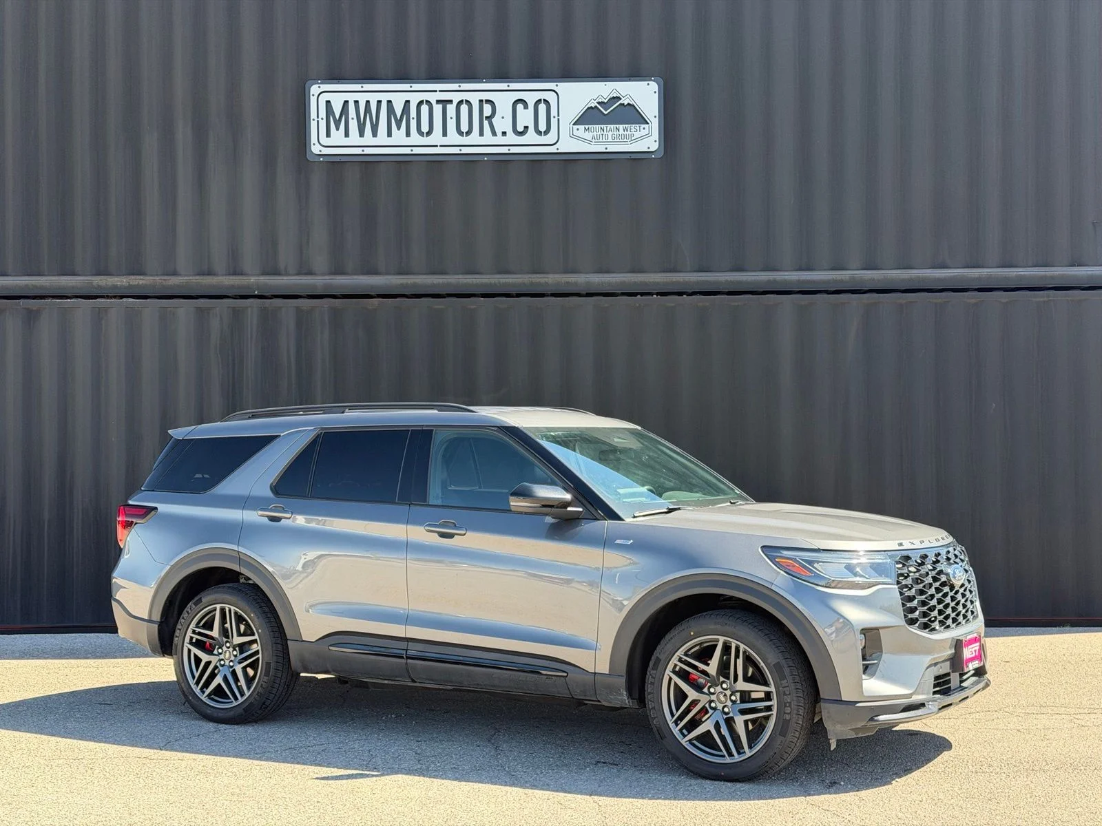Used 2025 Gray Ford ST-Line image 1