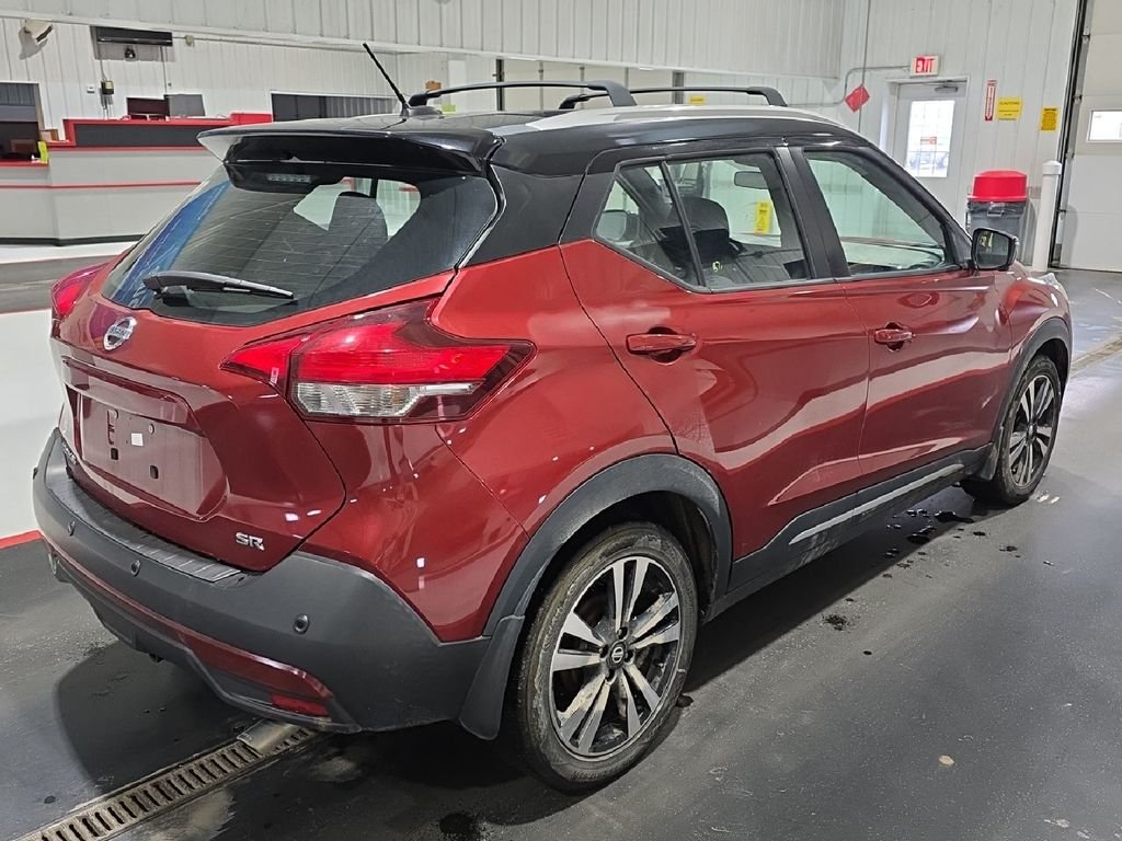 Used 2020 Red Nissan SR image 3