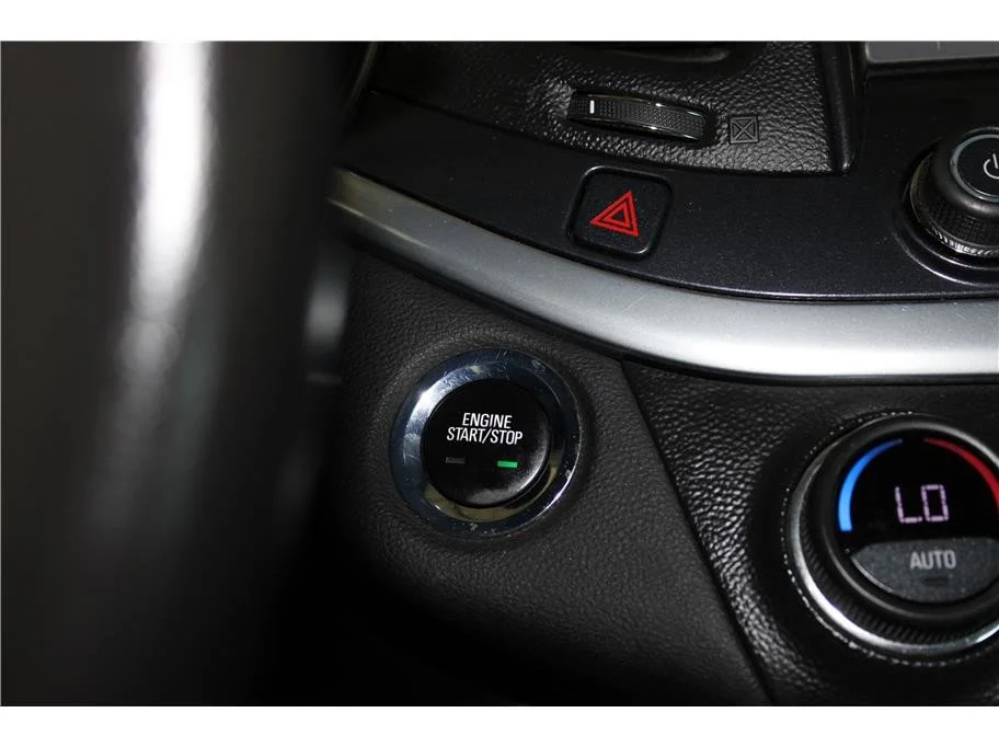 Used 2019 Mosaic Black Metallic Chevrolet LT image 31