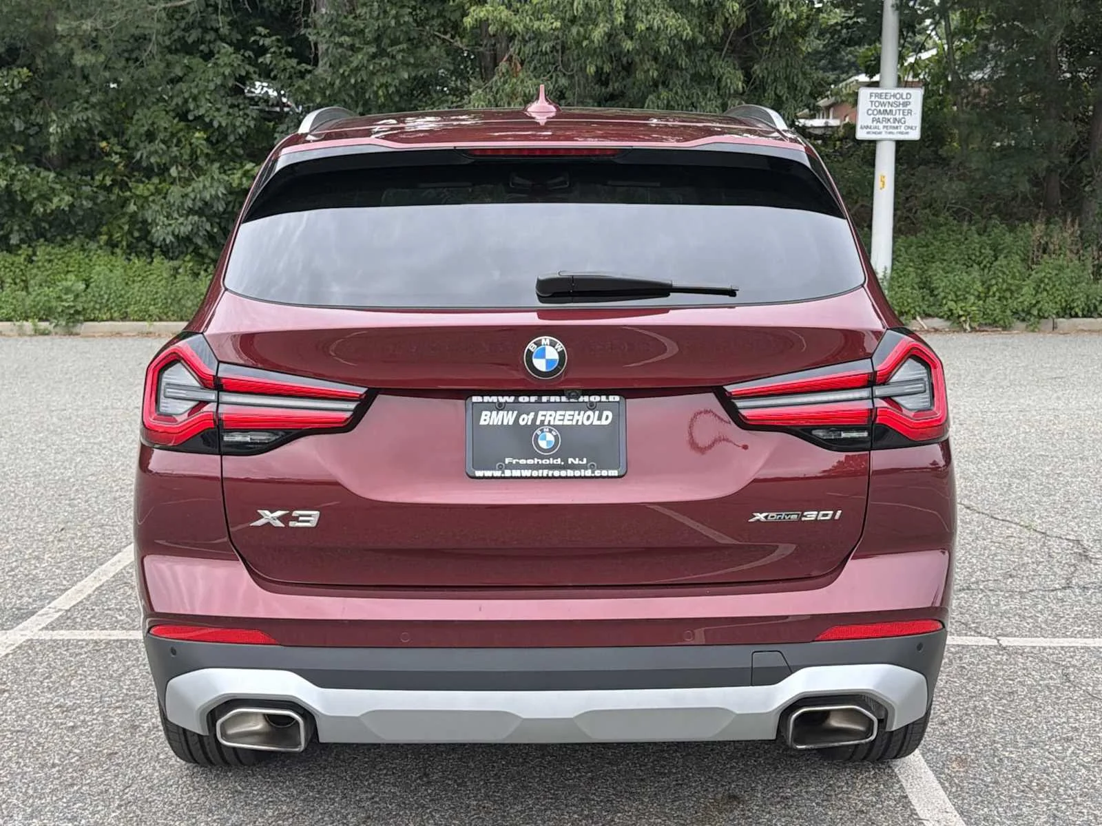 Certified Used 2023 Aventurin Red Metallic BMW xDrive30i image 13