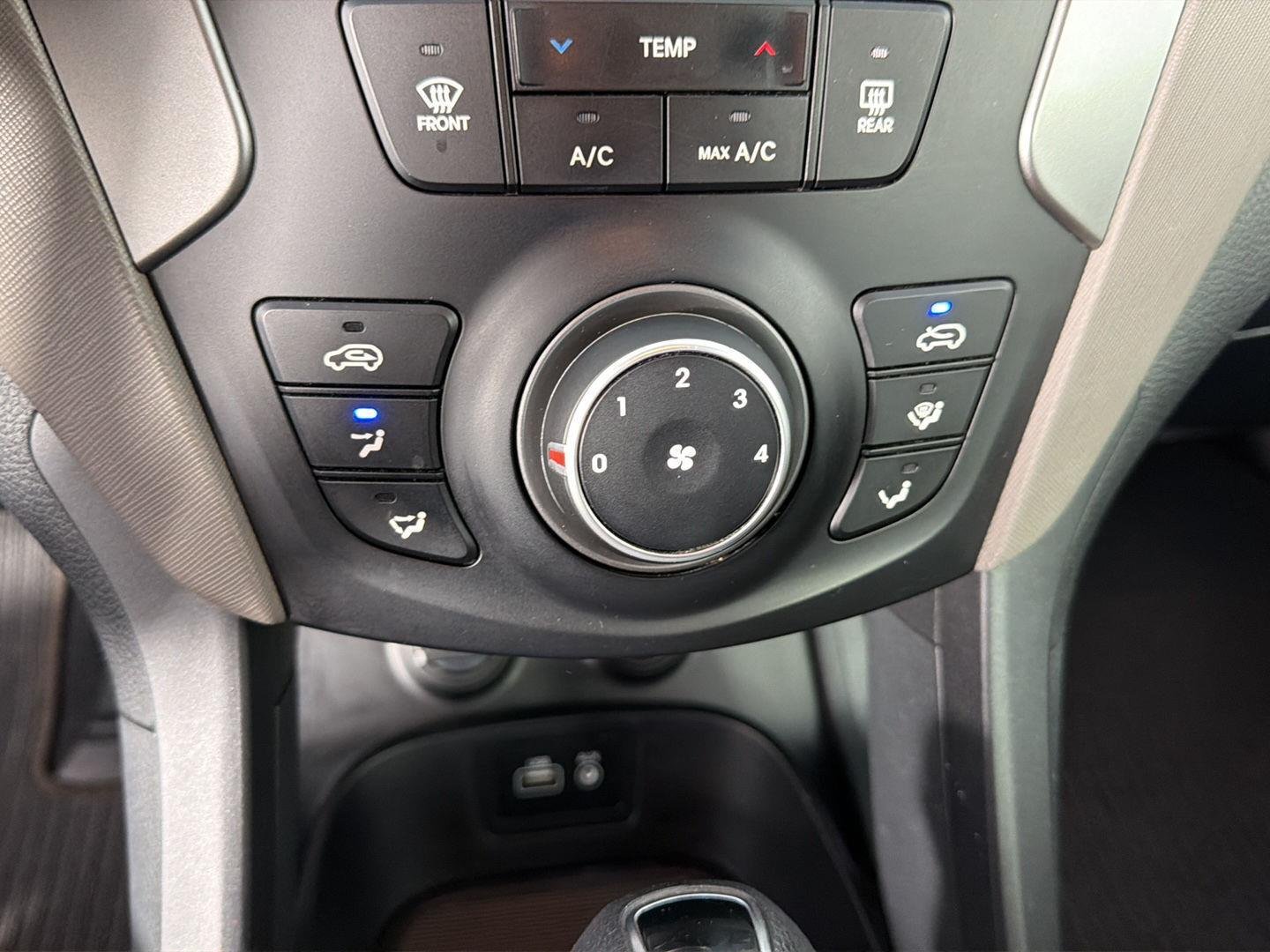 Used 2018 Mineral Gray Hyundai 2.4L image 29