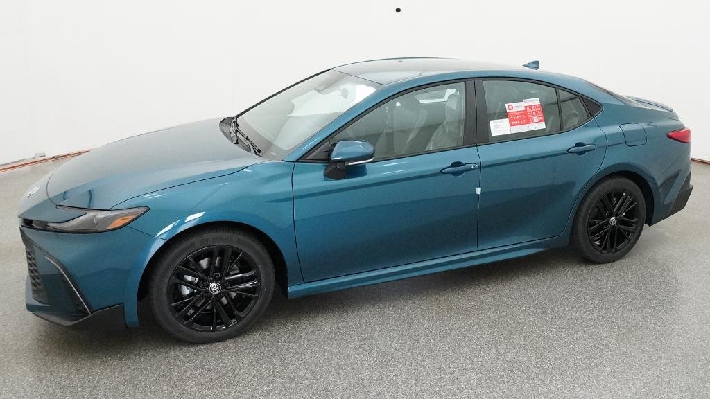 New 2026 Ocean Gem Toyota SE image 5