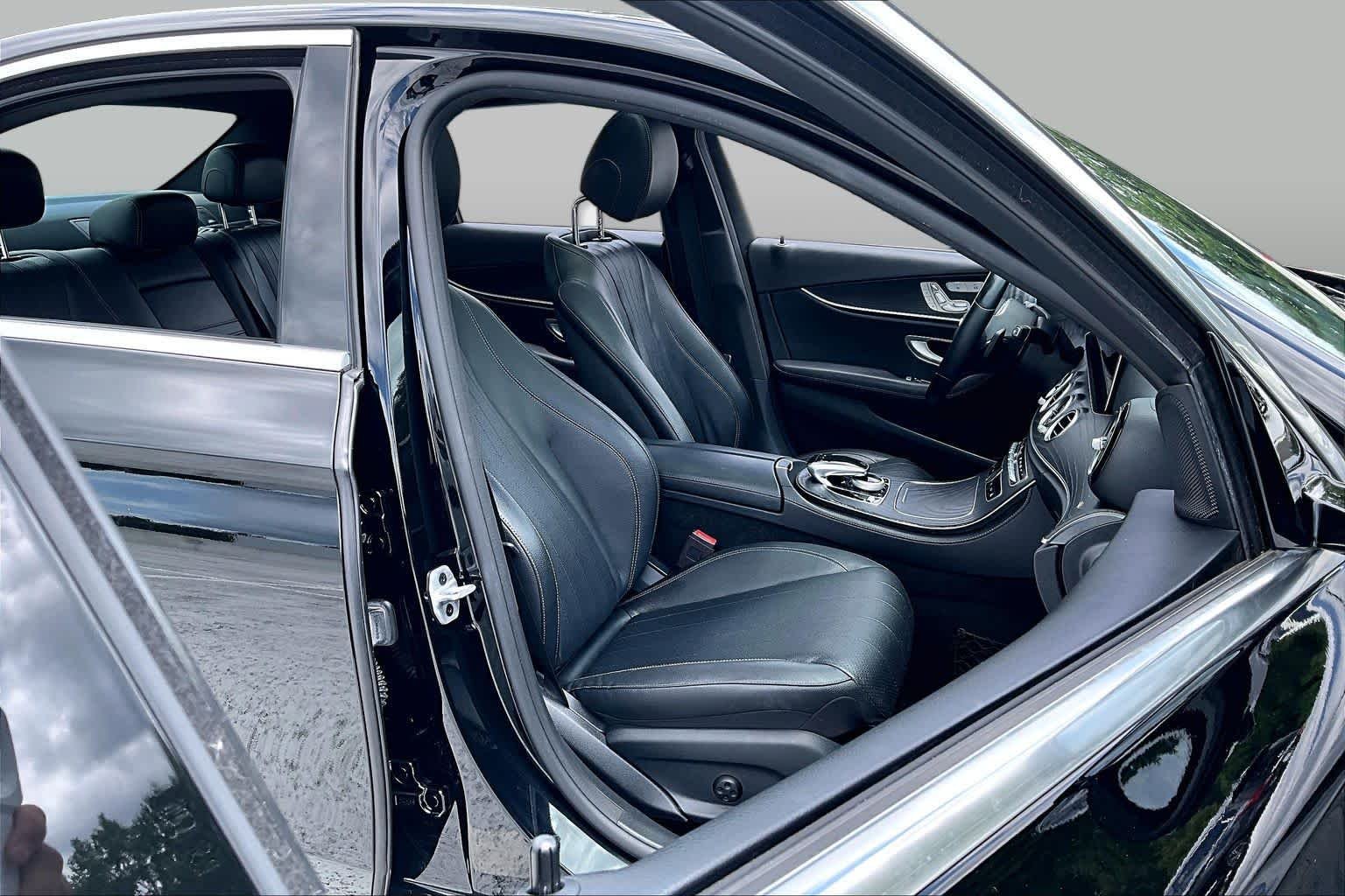 Used 2020 Obsidian Black Metallic Mercedes-Benz E 350 image 9