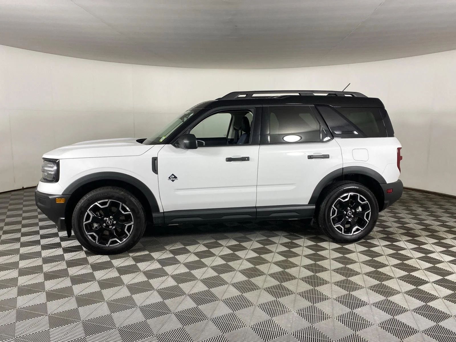 New 2026 Oxford White Ford Outer Banks® image 4