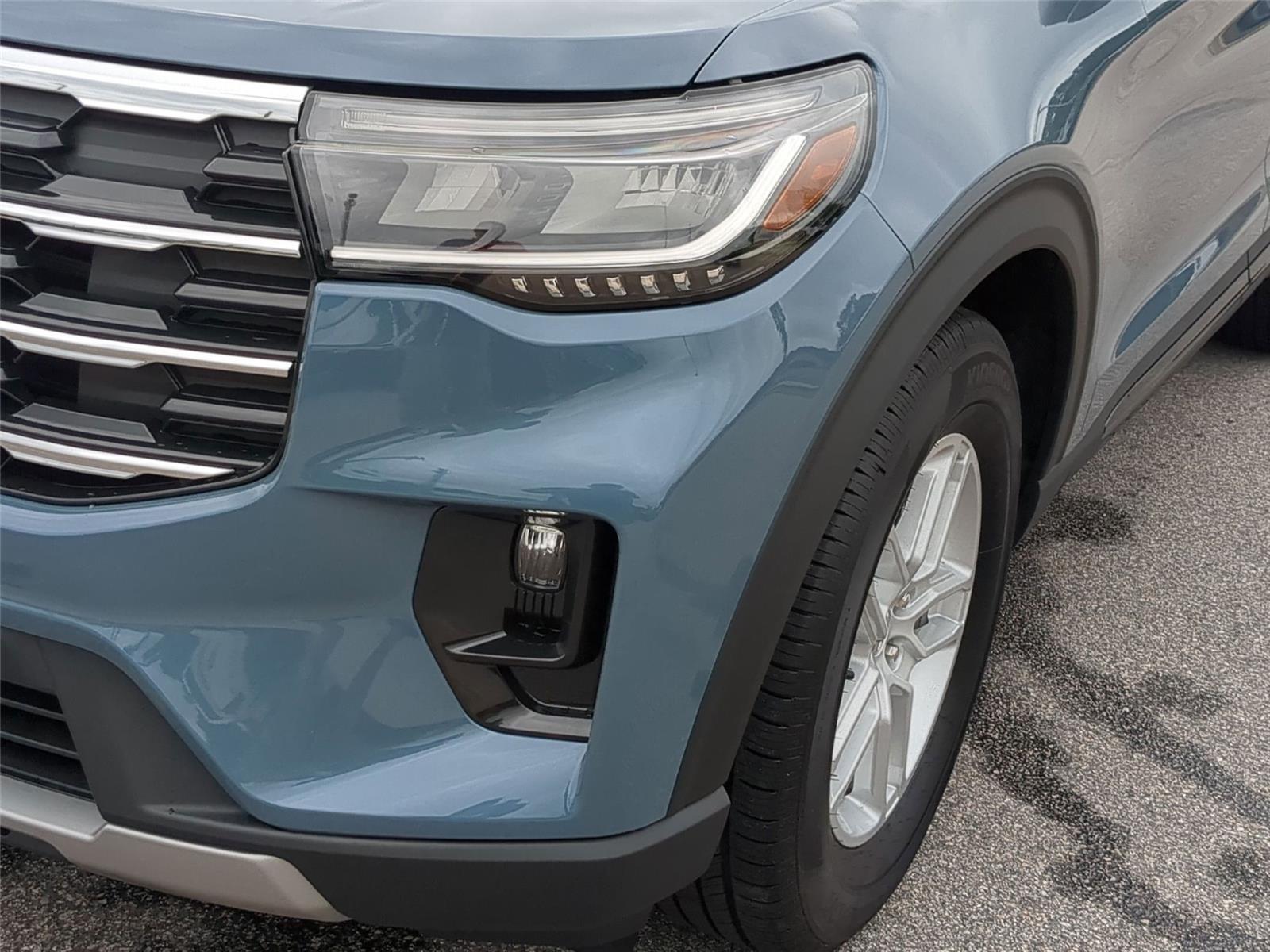 New 2026 Vapor Blue Metallic FORD Active image 9