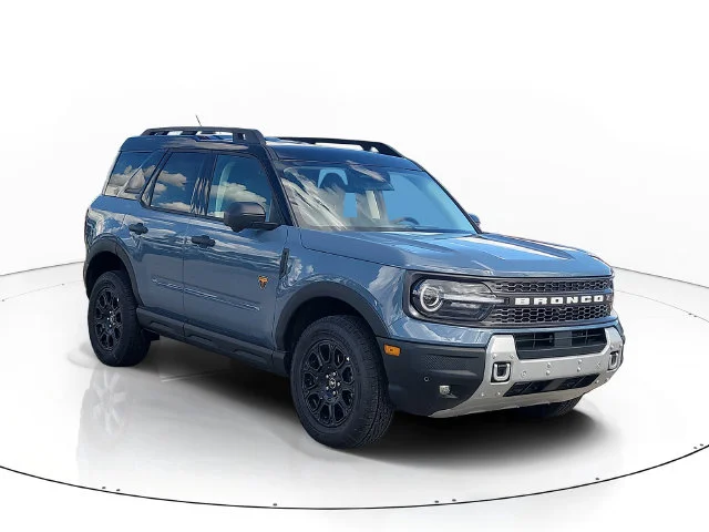 New 2026 Azure Gray Metallic Ford Badlands image 3