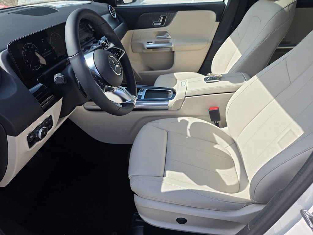 New 2026 Polar White Mercedes-Benz GLA 250 image 29