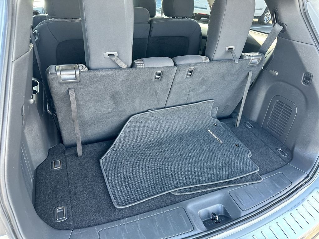 Used 2017 Silver Nissan SV image 12