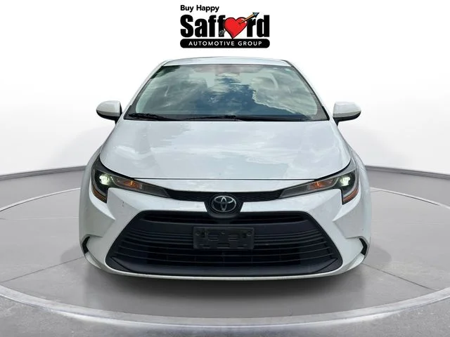 Used 2023 White Toyota LE image 5