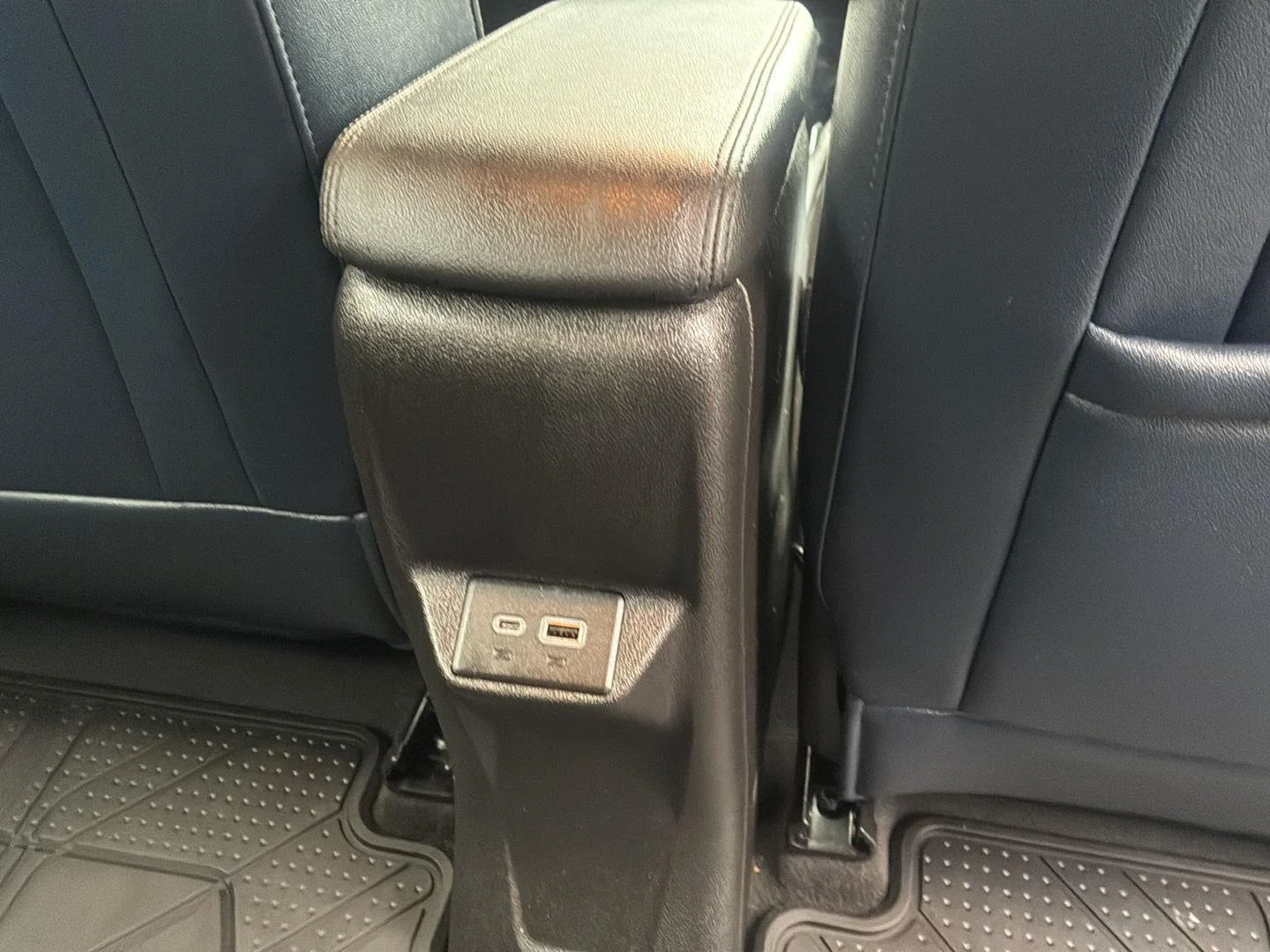 Used 2022 Gray Ghost Metallic Chevrolet Premier image 17