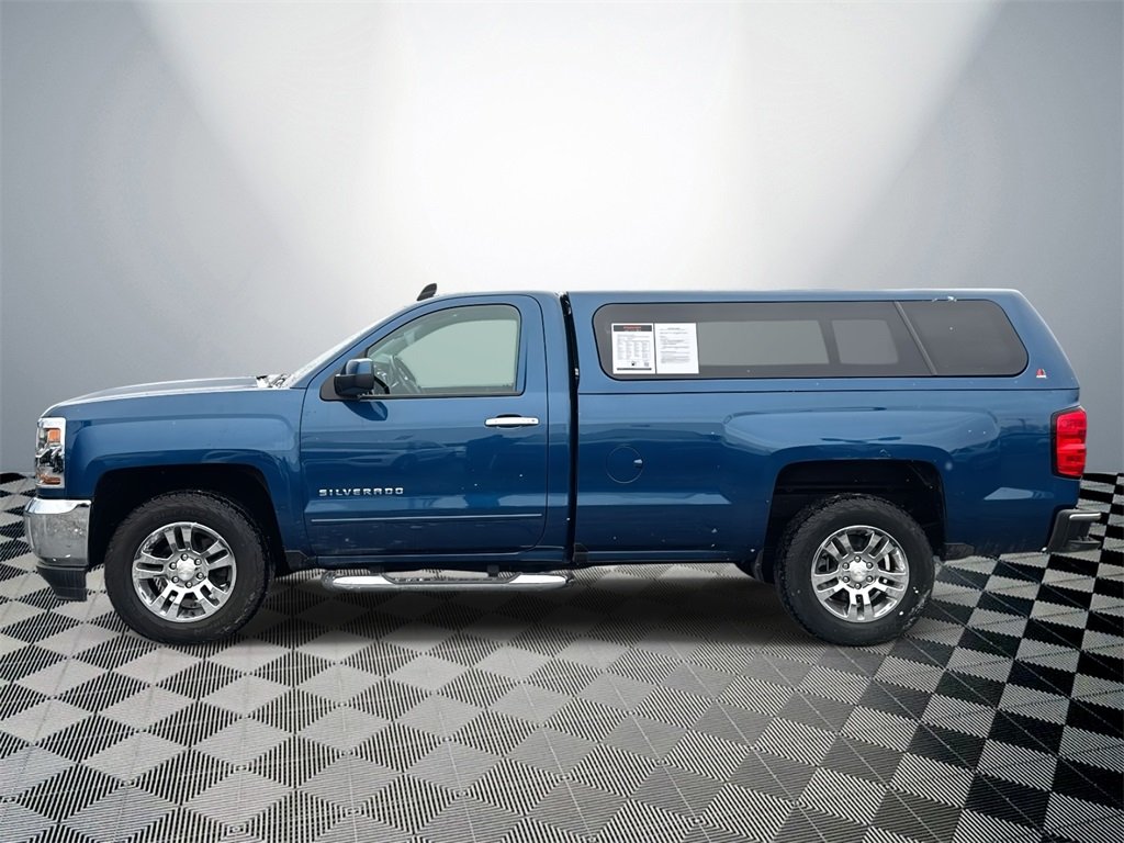 Used 2018 Chevrolet Silverado 1500 LT with VIN 1GCNKREC1JZ227315 for sale in Pinckney, MI