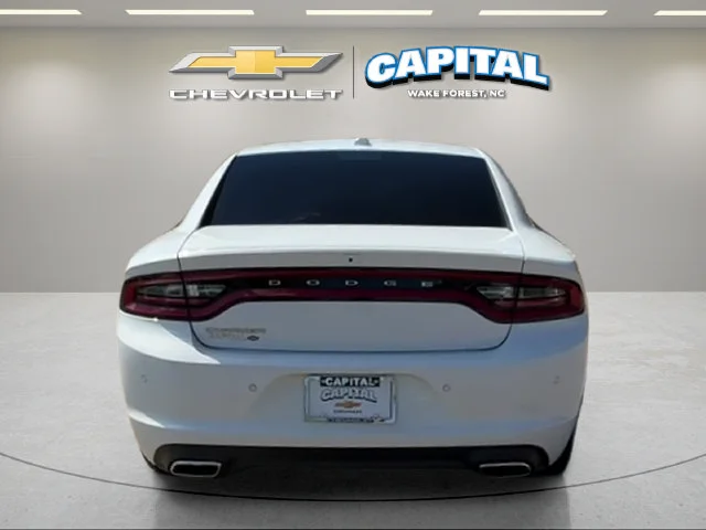 Used 2023 White Dodge SXT image 4