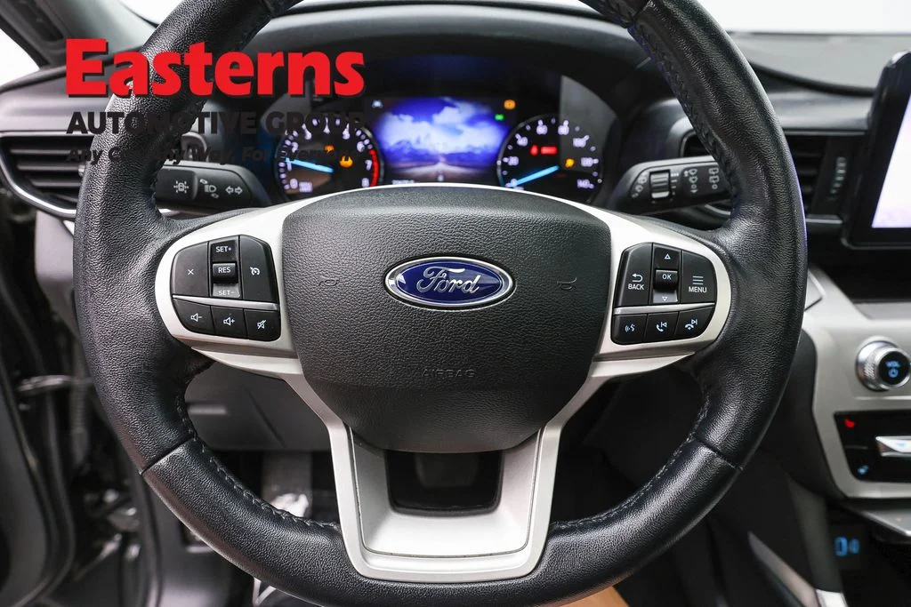 Used 2022 Green Ford XLT image 10