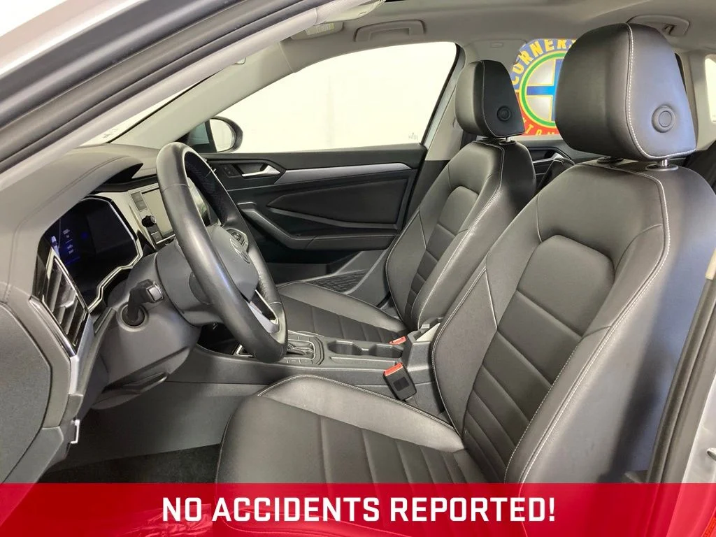 Used 2024 Gray Volkswagen 1.5T SE image 9