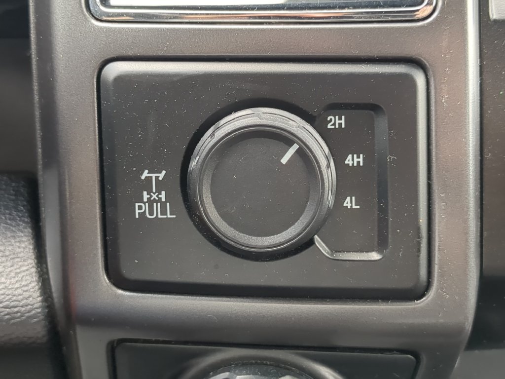 Used 2017 Black Ford XLT image 26