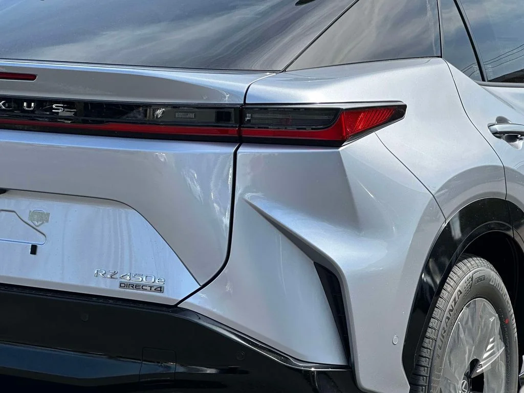 2026 Lexus RZ Premium - Photo 9