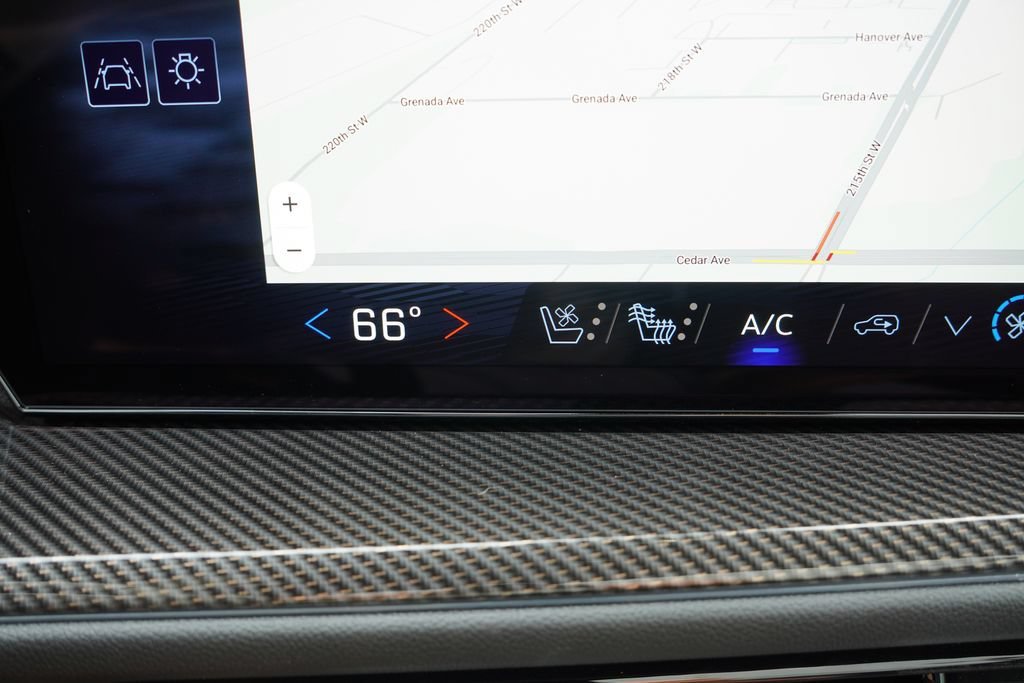 2026 Chevrolet Traverse High Country - Photo 18