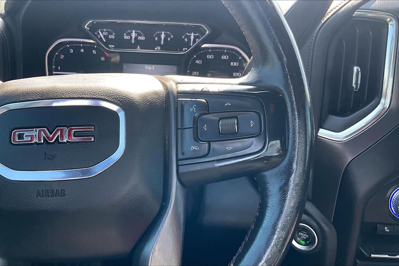 Used 2021 SUMMIT WHITE GMC AT4 image 25