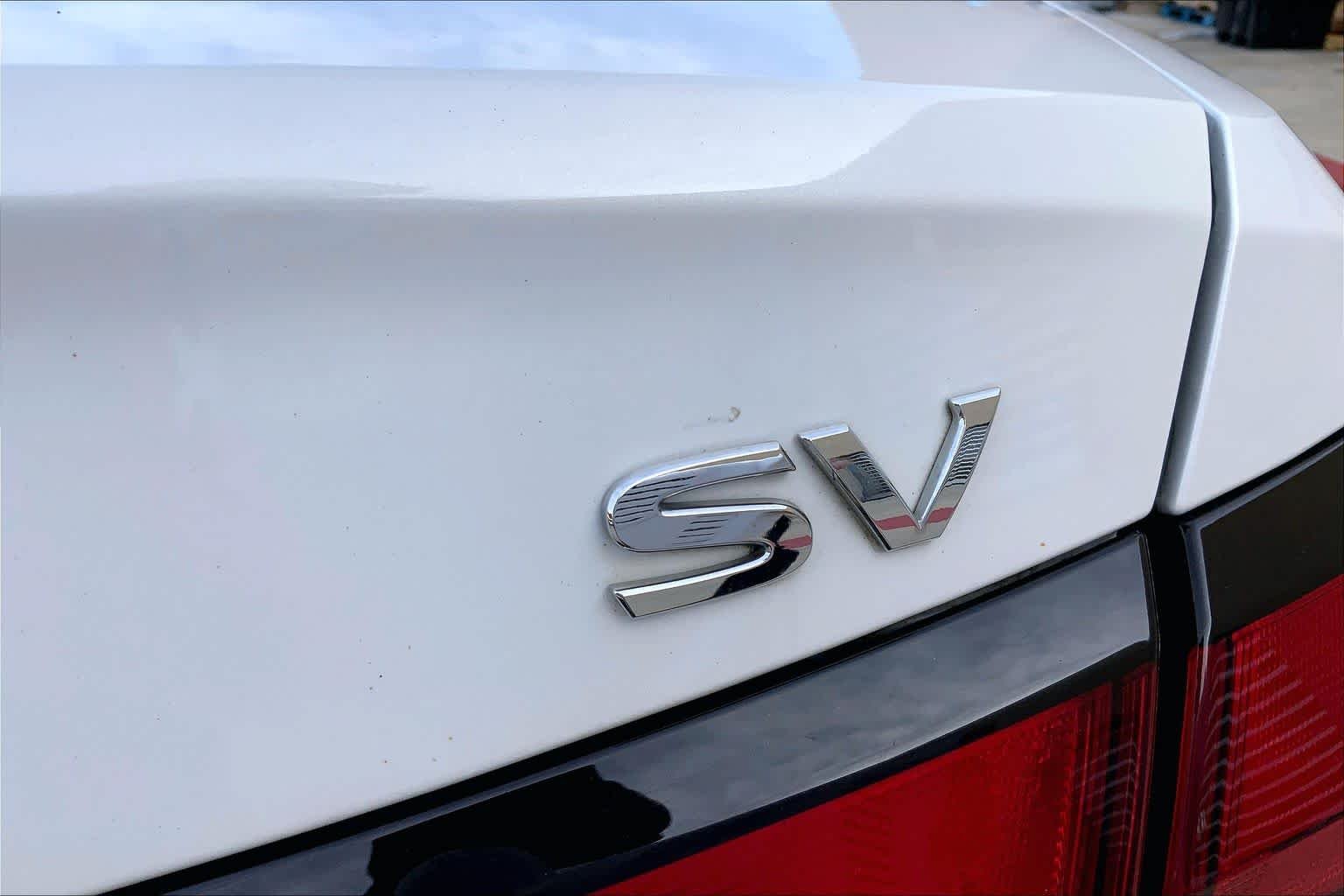 Used 2024 Aspen White Tricoat Nissan SV image 10