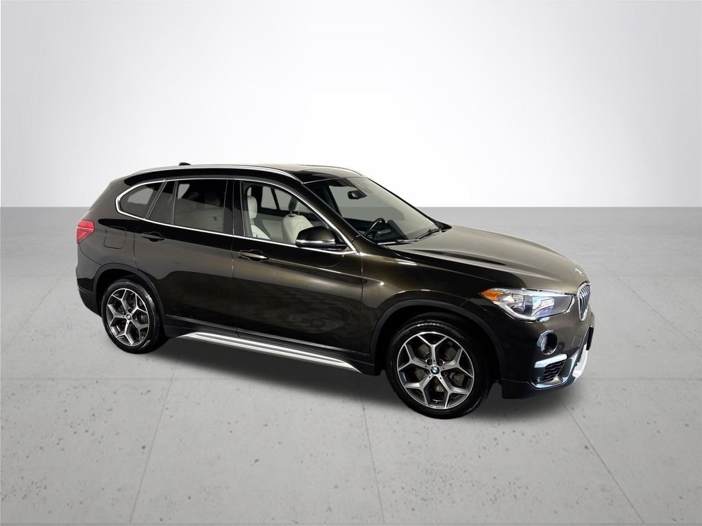 Used 2019 Green BMW xDrive28i image 4
