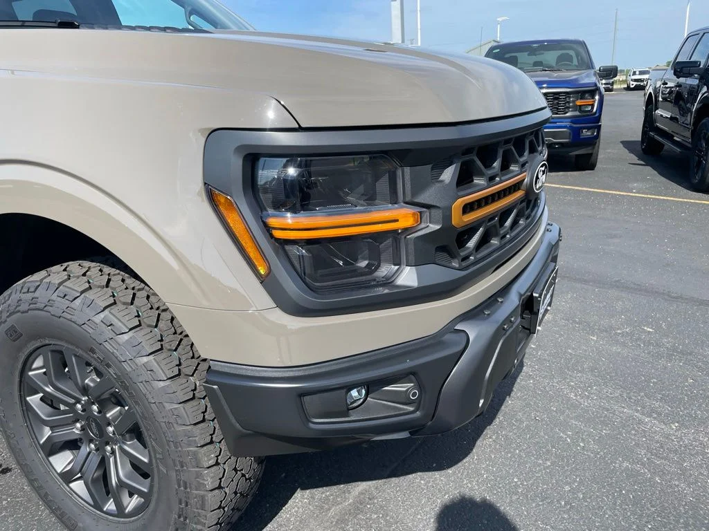 New 2026 Marsh Gray Ford Tremor® image 40