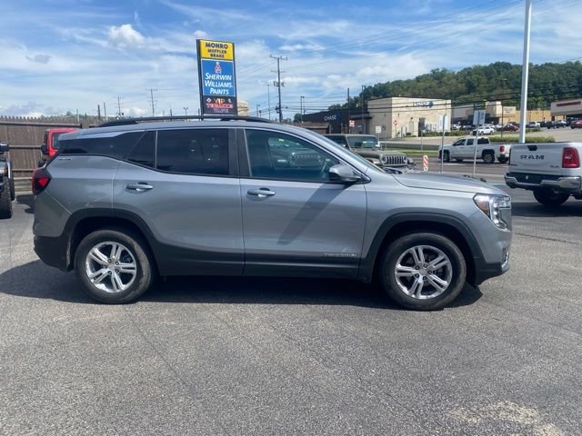 Used 2024 Silver GMC SLE image 3