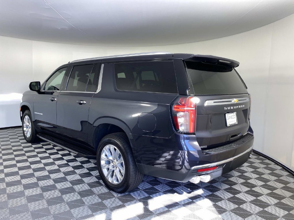 Used 2023 Gray Chevrolet Premier image 6