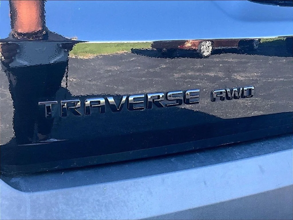 Used 2022 Black Chevrolet RS image 7