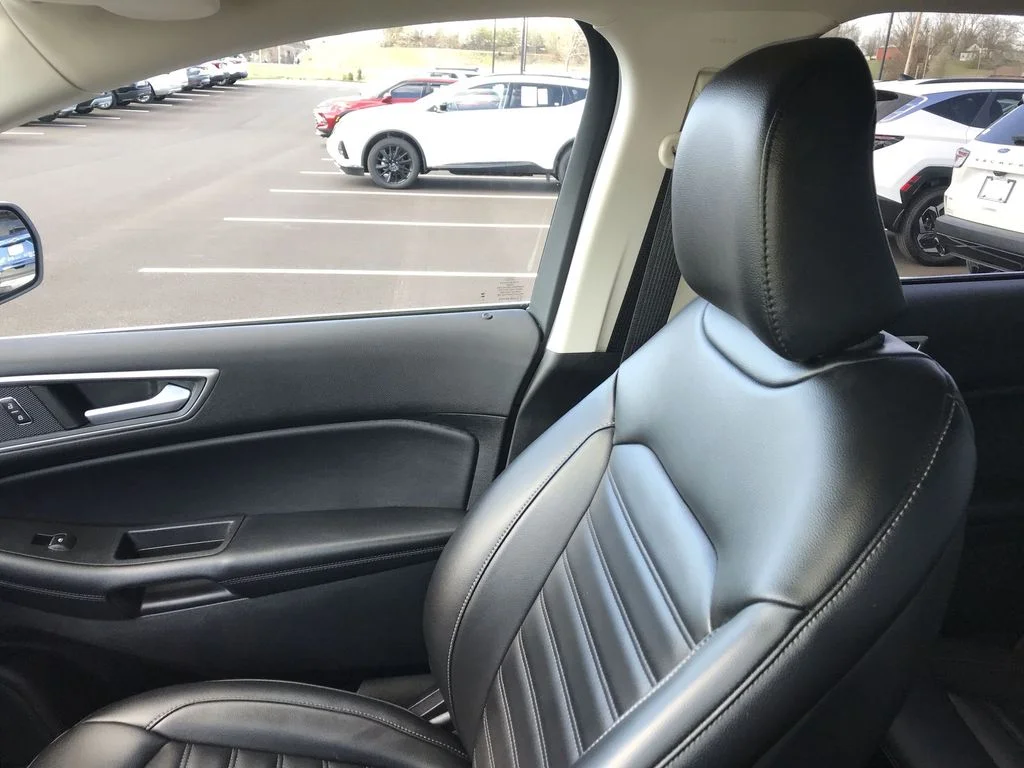 Used 2024 White Ford SEL image 23