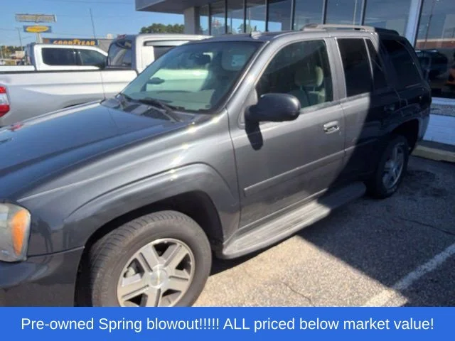 Used 2007 Gray Chevrolet LT image 2