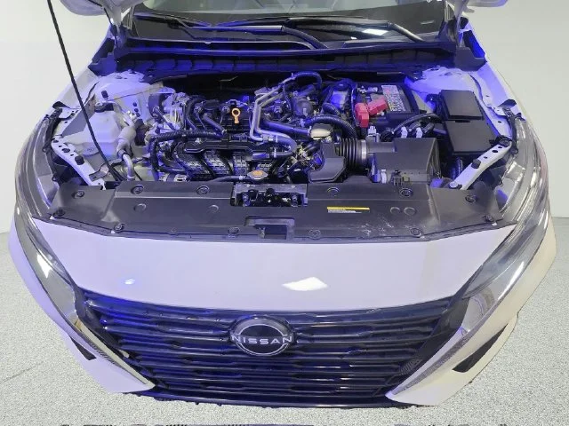 Used 2025 White Nissan 2.5 SV image 23