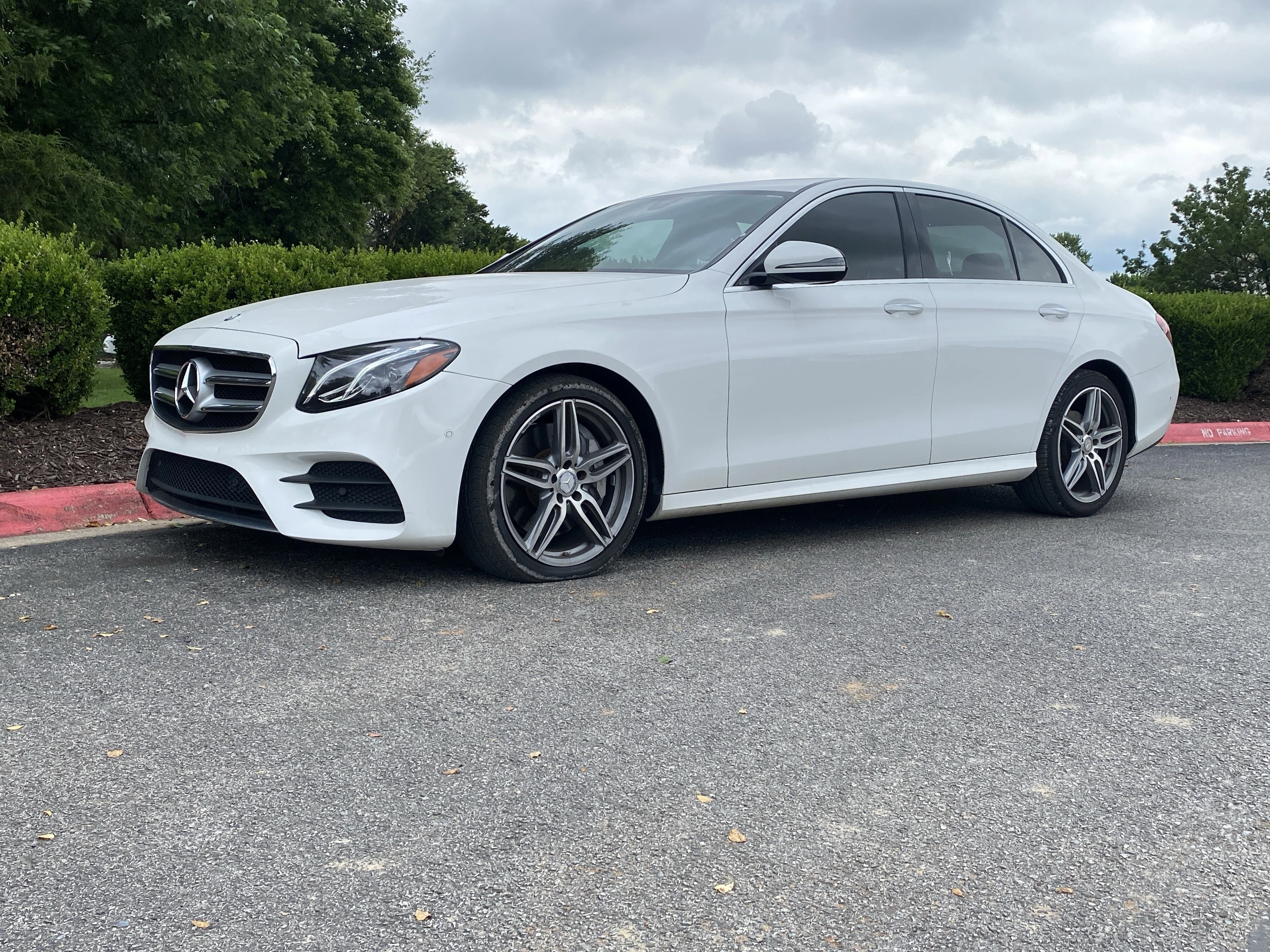 Used 2017  Mercedes-Benz E 300 image 8