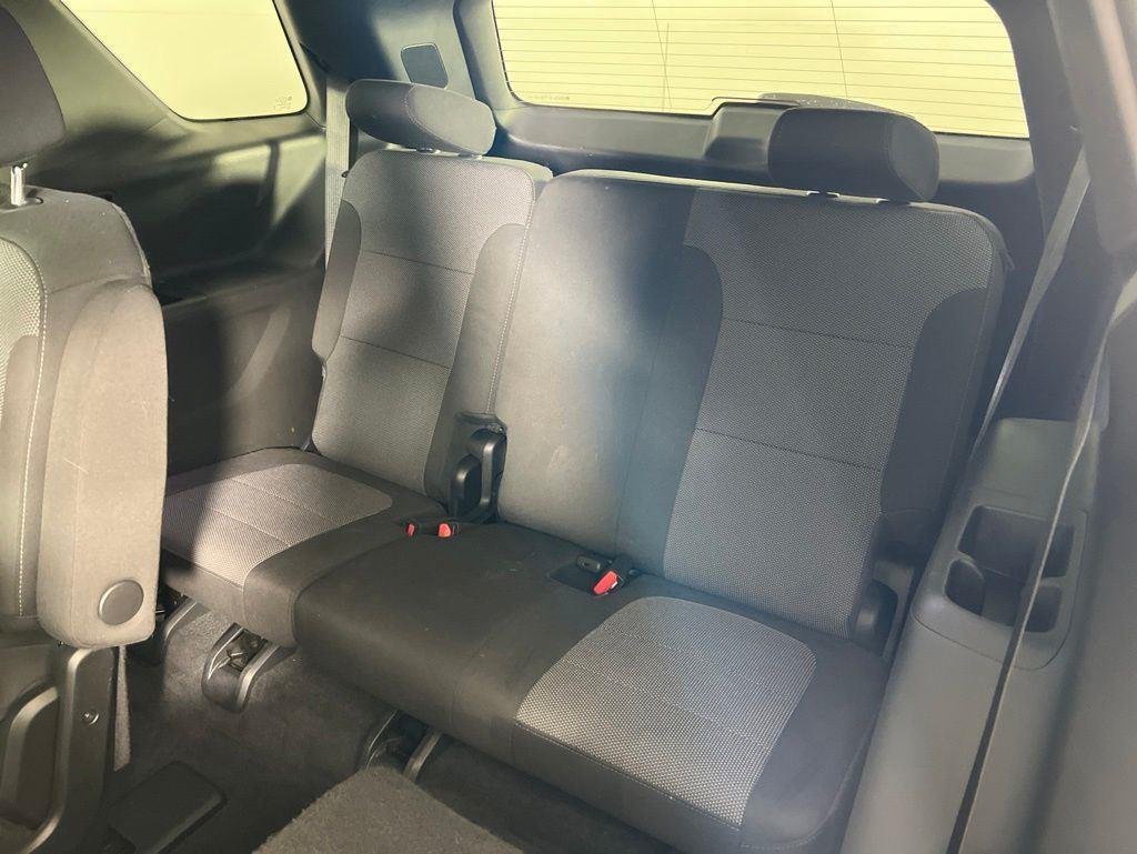 Used 2023 Silver Sage Chevrolet LT image 22