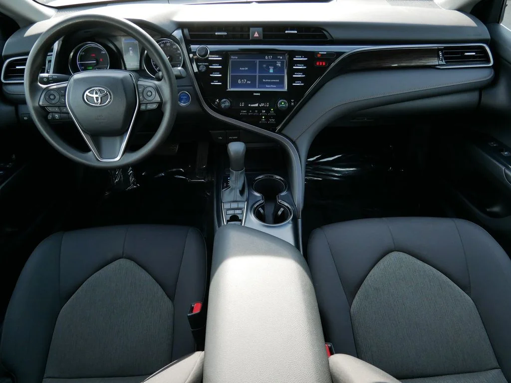 Used 2020 Silver Toyota LE image 13