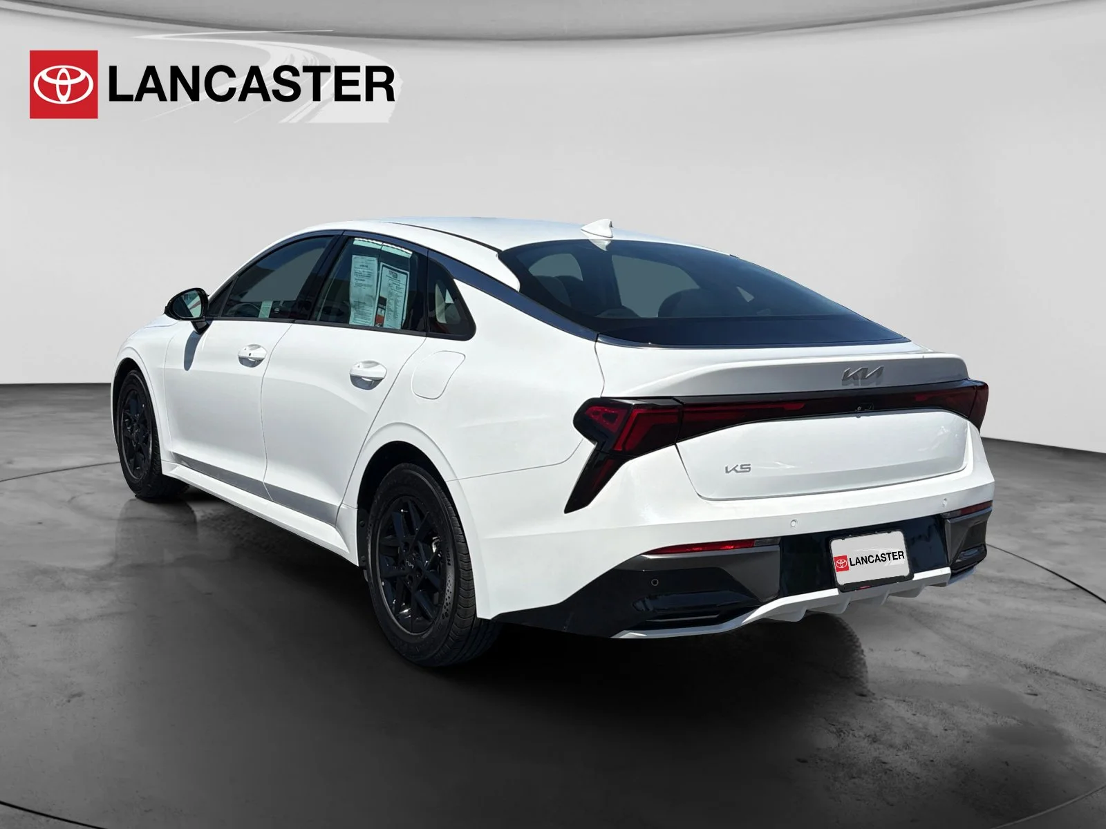 2025 Kia K5 LXS - Photo 5