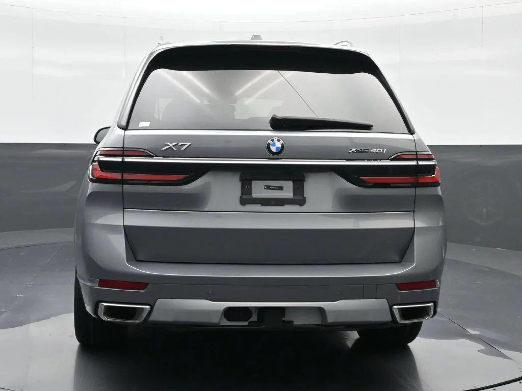 2025 BMW X7 40i - Photo 16