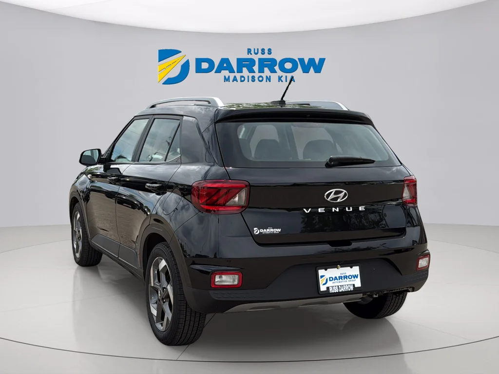 Used 2024 Onyx Black Hyundai SEL image 3