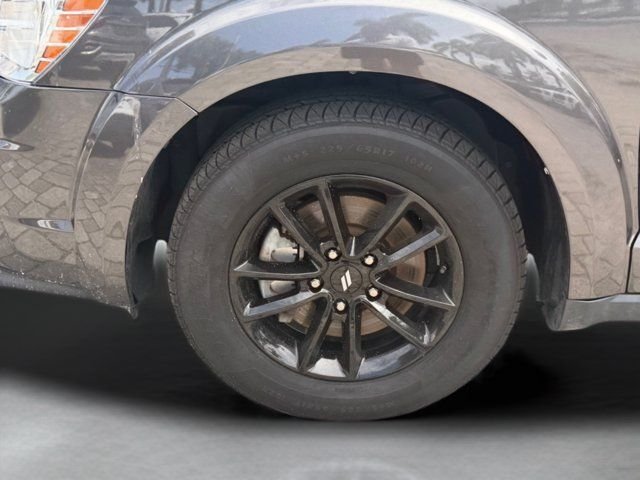 Used 2020 Gray Dodge SE image 39