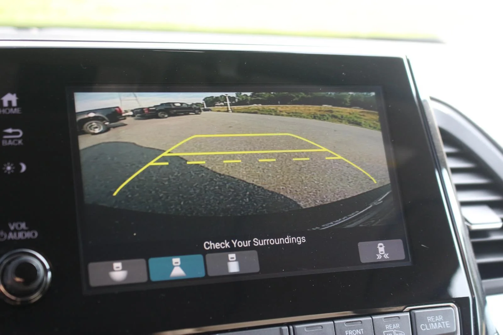 Used 2020 Burg Honda EX-L image 22